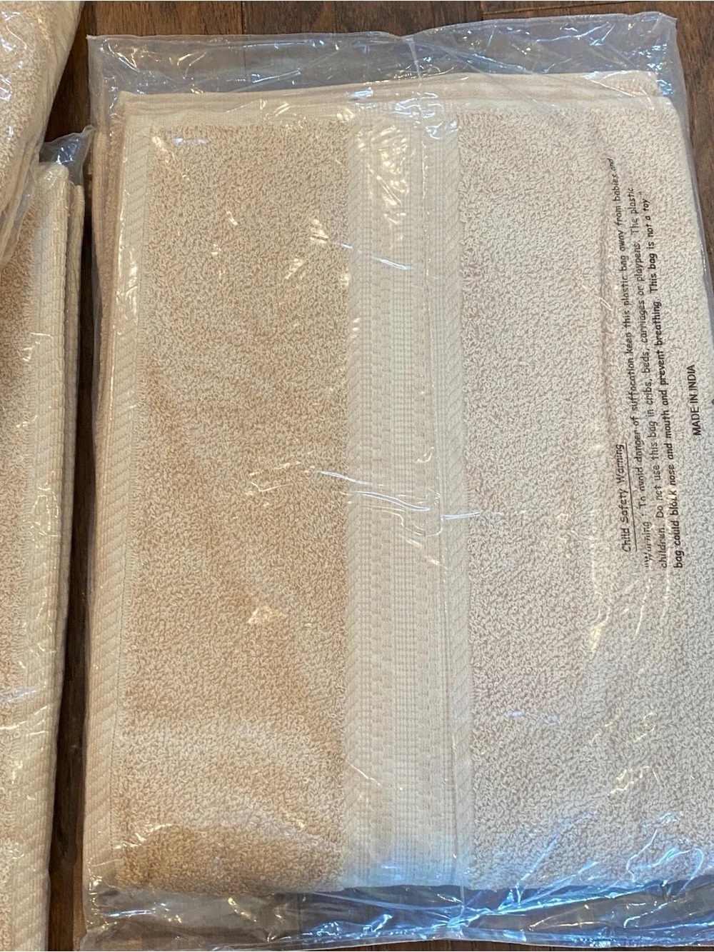 4 NWT Big One Bath Towels - Beige